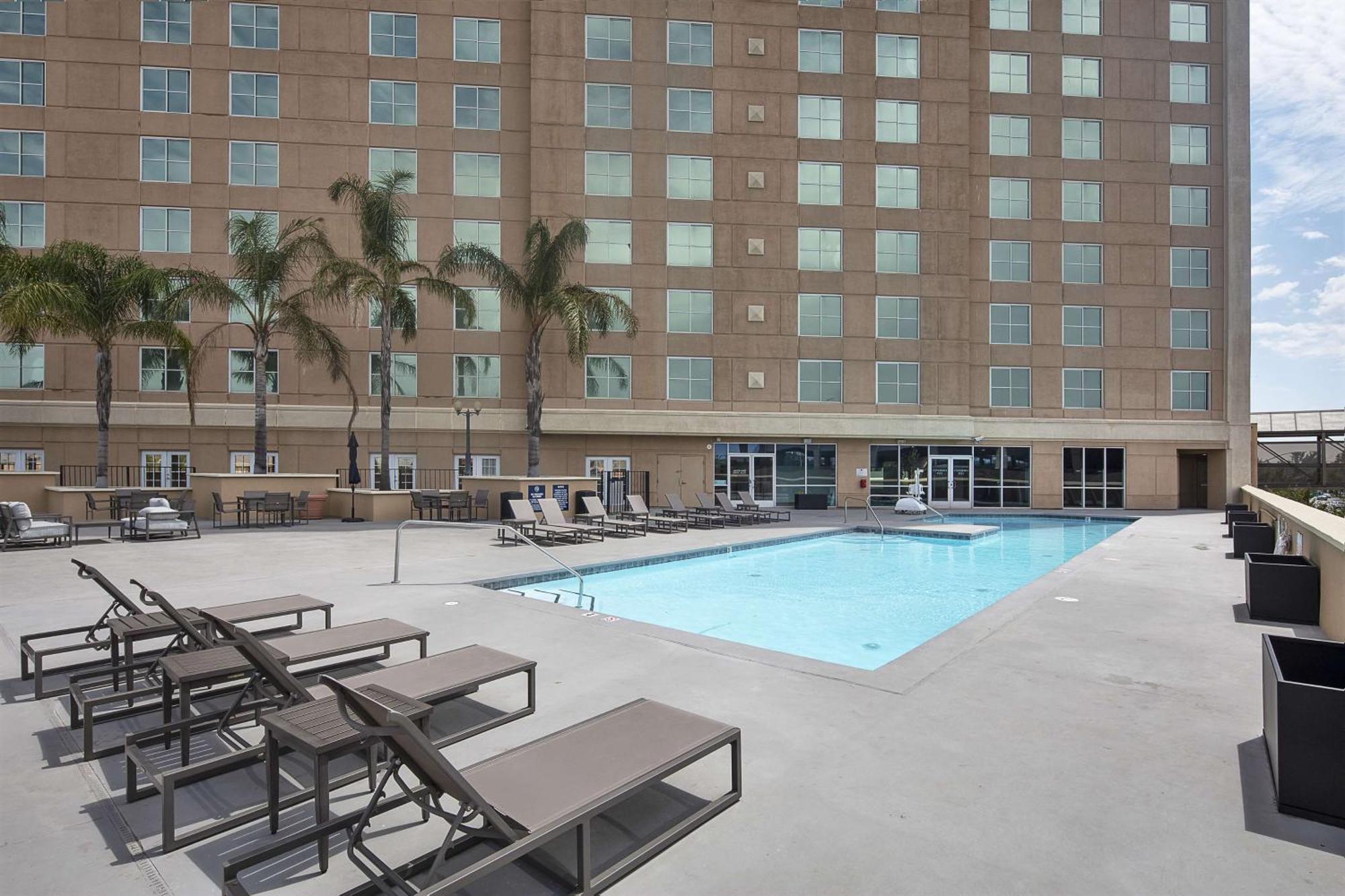 Hotel Doubletree By Hilton Modesto Exteriér fotografie