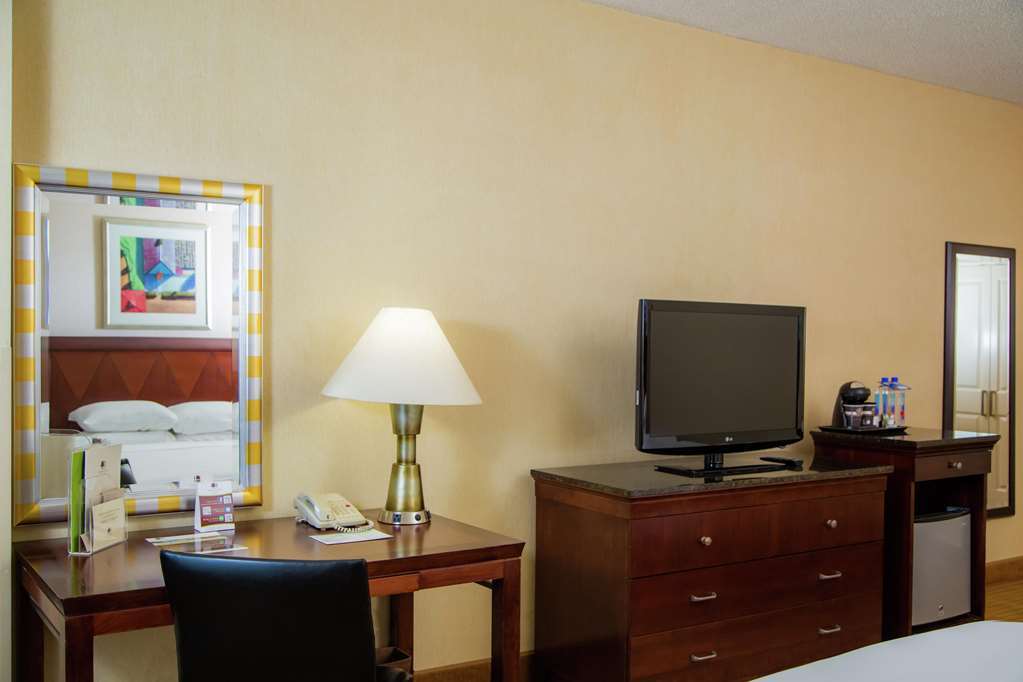 Hotel Doubletree By Hilton Modesto Pokoj fotografie